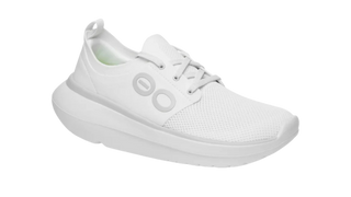 Oofos Men's Oomy Stride White
